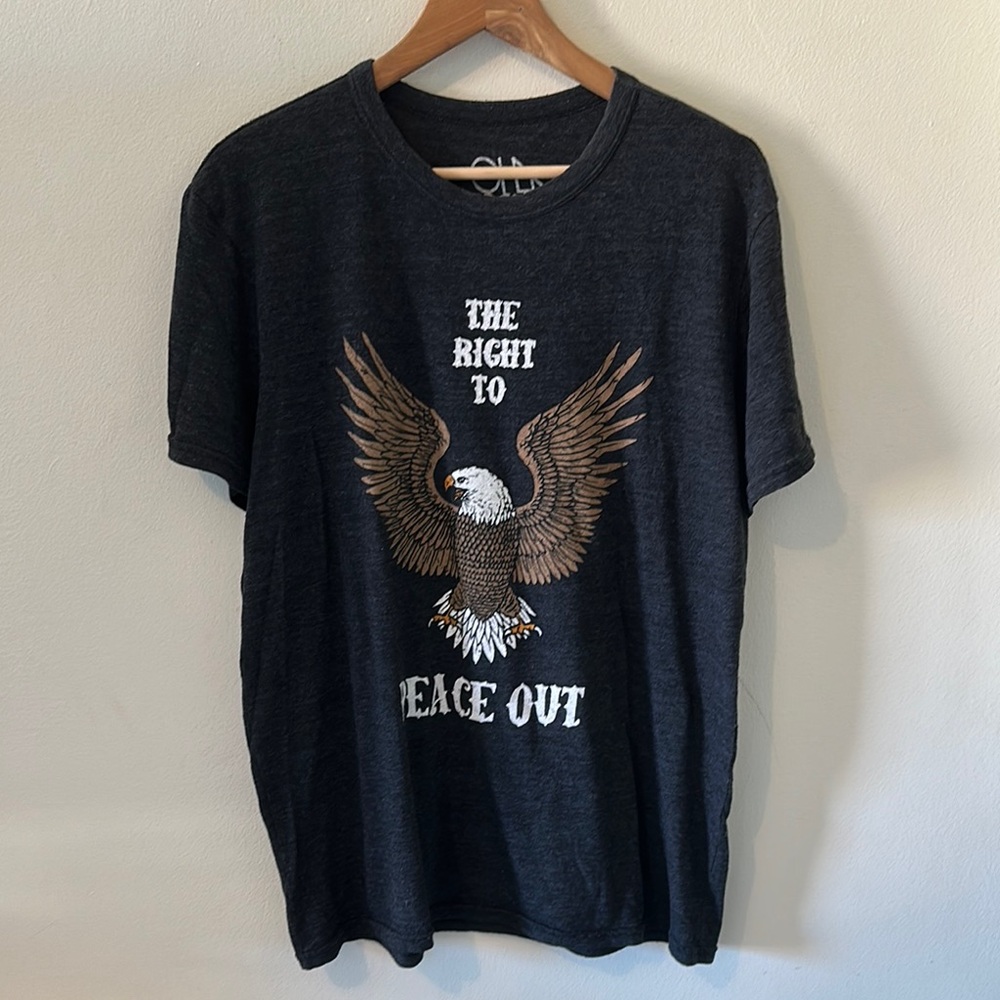 Chaser Charcoal Tee with Eagle Graphic - Size Large Black